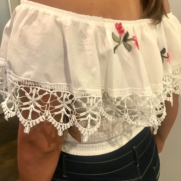 Off Shoulder White Embroidered Top - Picture 2 of 4